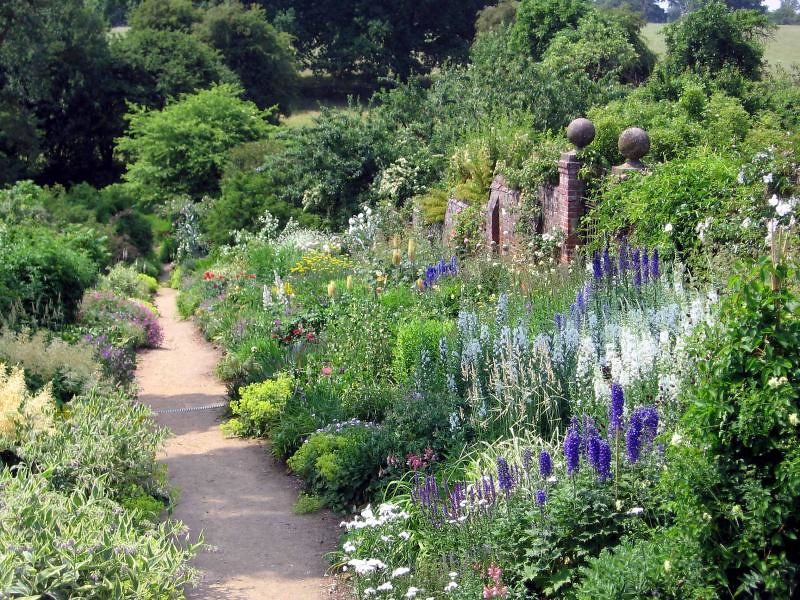 Benington Lordship Gardens | Tripendy